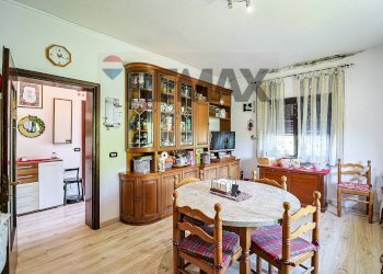 Sala da pranzo - Three-room apartment Via Avanzini
 
4, Brenta - photo 10