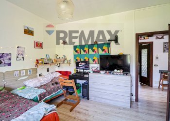 Camera / camera da letto - Three-room apartment Via Avanzini
 
4, Brenta - photo 15