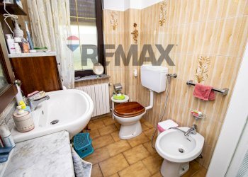 Bagno - Three-room apartment Via Avanzini
 
4, Brenta - photo 17