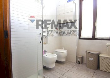 Bagno - Three-room apartment via Gioberti
 
7, Malnate - photo 18