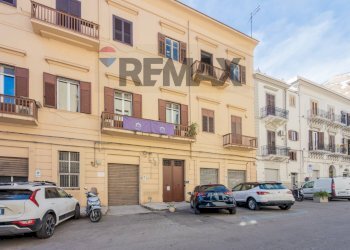 Edificio all\'aperto - Appartamento Via Mariano Stabile
 
24, Palermo - foto 1