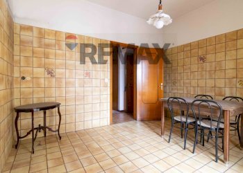 Sala da pranzo - Appartamento Via della Regione
 
35, San Giovanni la Punta - foto 11