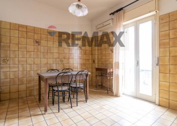 Sala da pranzo - Appartamento Via della Regione
 
35, San Giovanni la Punta - foto 23