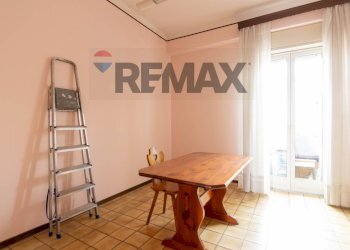 Sala da pranzo - Appartamento Via della Regione
 
35, San Giovanni la Punta - foto 33