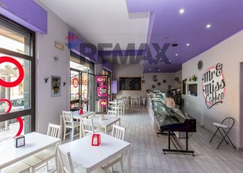 Sala da pranzo - Bar Tavola Calda - Fredda Via Ludovico Ariosto
 
29, Acireale - foto 8