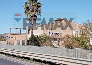 Edificio all\'aperto - Casa semi indipendente Contrada Sant'Ippolito
 
snc, Caltagirone - foto 9