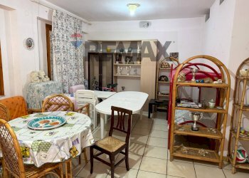 Sala da pranzo - Independent house Via Mezzasalma, Rometta - photo 9