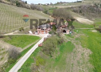Casa all\'aperto - Agricultural land Frazione San Rocco Cherasca
 
96, Alba - photo 14