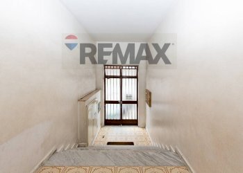 Ricezione / Lobby - Appartamento Via delle Olimpiadi
 
2, Aci Catena - foto 2