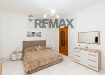 Camera / camera da letto - Appartamento Via delle Olimpiadi
 
2, Aci Catena - foto 6