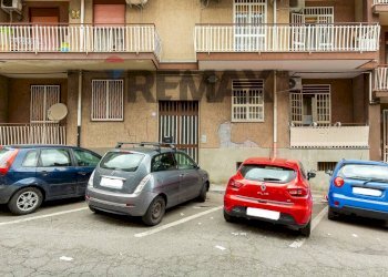 Edificio all\'aperto - Appartamento Via delle Olimpiadi
 
2, Aci Catena - foto 14