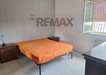 Camera / camera da letto - Trilocale Via Eugenio Di Mattei
 
5, Gravina di Catania - foto 7