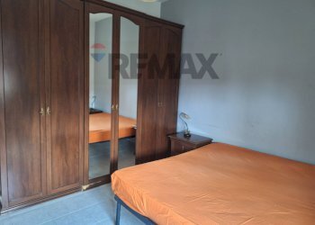 Camera / camera da letto - Trilocale Via Eugenio Di Mattei
 
5, Gravina di Catania - foto 8