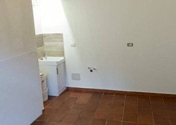 zona Living - Casa semi indipendente Vicolo Della Salute
 
5, Catania - foto 3