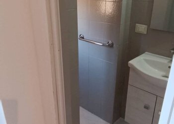 Bagno - Casa semi indipendente Vicolo Della Salute
 
5, Catania - foto 12