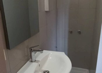 Bagno - Casa semi indipendente Vicolo Della Salute
 
5, Catania - foto 17