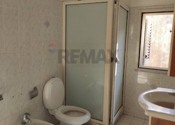 Bagno - Semi-detached Villa Via Maenza
 
9, Paterno - photo 17