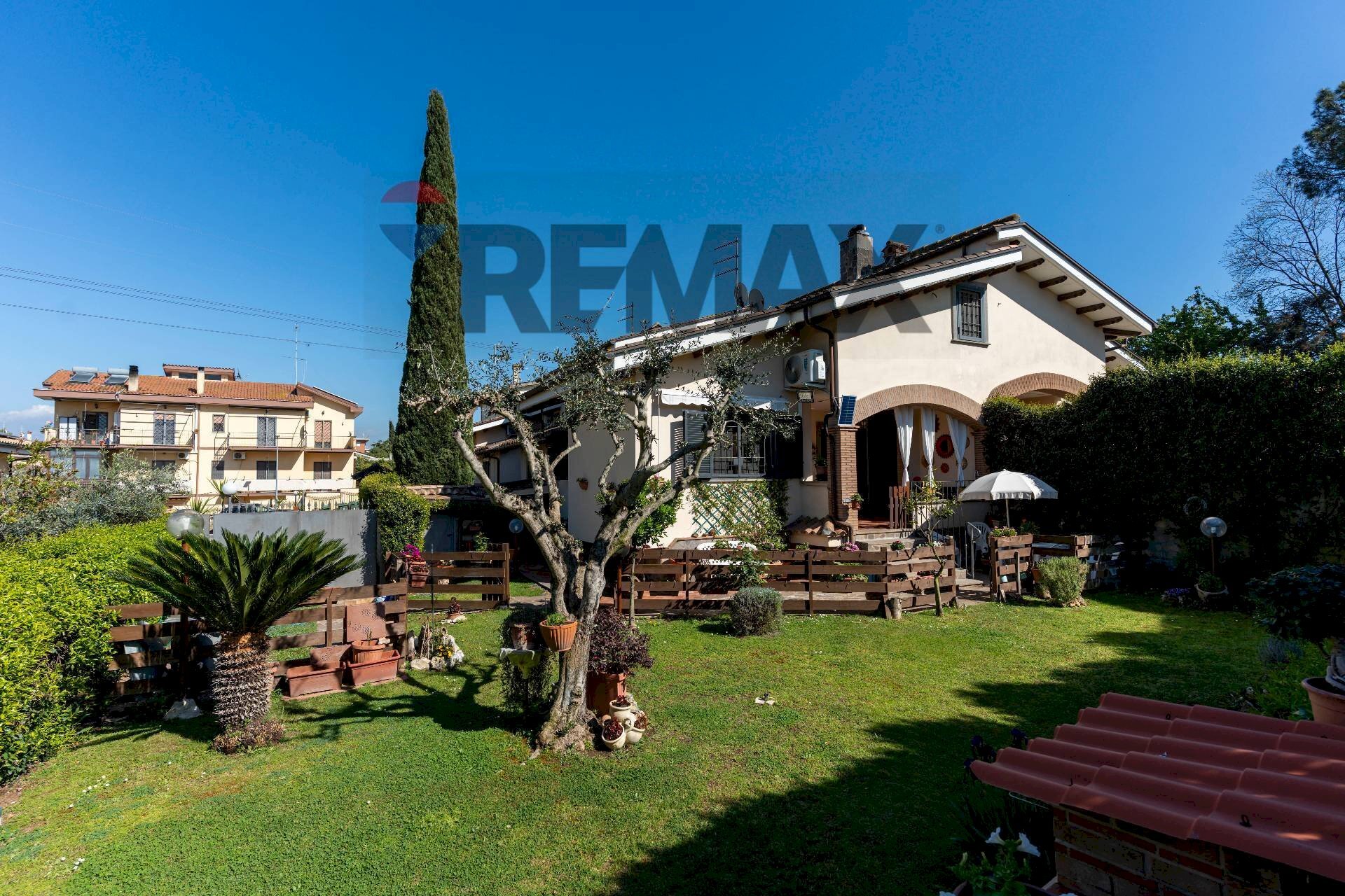 Casa all\'aperto - Villa a Schiera Via Trentinara, Roma - foto 1