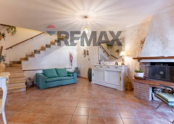 Soggiorno - Villa a Schiera Via Trentinara, Roma - foto 14
