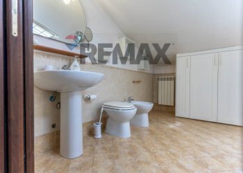 Bagno - Villa a Schiera Via Trentinara, Roma - foto 32