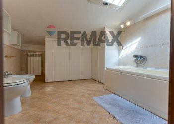 Bagno - Villa a Schiera Via Trentinara, Roma - foto 33