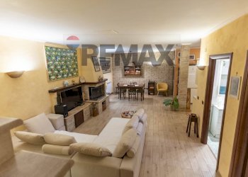 Sala da pranzo - Villa a Schiera Via Trentinara, Roma - foto 35