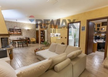 Sala da pranzo - Villa a Schiera Via Trentinara, Roma - foto 37