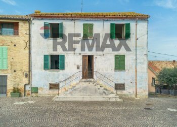 Casa all\'aperto - Casa semi indipendente via XXIV MAGGIO
 
10, Terre Roveresche - foto 2