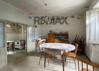 Sala da pranzo - Casa semi indipendente via XXIV MAGGIO
 
10, Terre Roveresche - foto 6