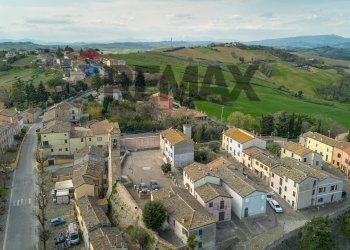 Casa all\'aperto - Casa semi indipendente via XXIV MAGGIO
 
10, Terre Roveresche - foto 12