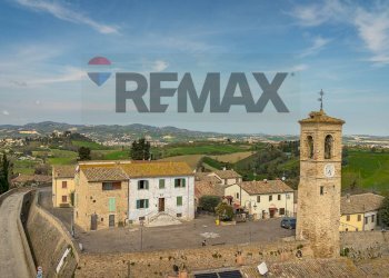 Edificio all\'aperto - Casa semi indipendente via XXIV MAGGIO
 
10, Terre Roveresche - foto 14