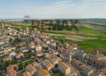 Edificio all\'aperto - Casa semi indipendente via XXIV MAGGIO
 
10, Terre Roveresche - foto 15