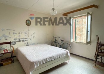 Camera / camera da letto - Casa semi indipendente via XXIV MAGGIO
 
10, Terre Roveresche - foto 27