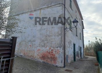 Edificio all\'aperto - Casa semi indipendente via XXIV MAGGIO
 
10, Terre Roveresche - foto 34