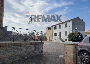 Edificio all\'aperto - Casa semi indipendente via XXIV MAGGIO
 
10, Terre Roveresche - foto 38