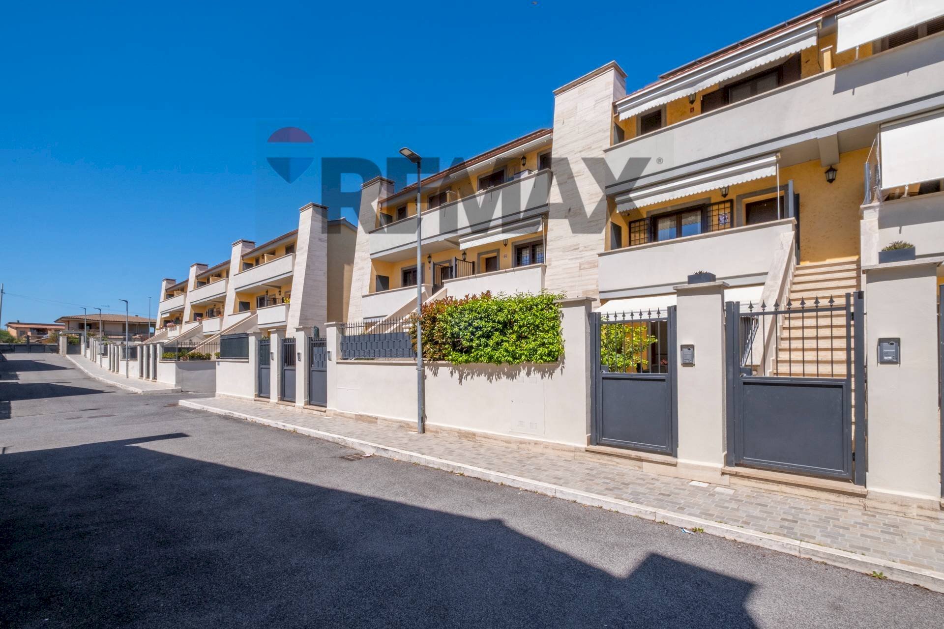 Edificio all\'aperto - Villa a Schiera Via Bagnatica
 
26, Roma - foto 3