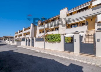Edificio all\'aperto - Villa a Schiera Via Bagnatica
 
26, Roma - foto 3