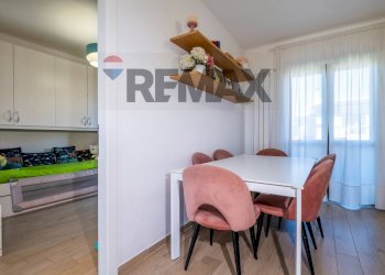 Sala da pranzo - Villa a Schiera Via Bagnatica
 
26, Roma - foto 17