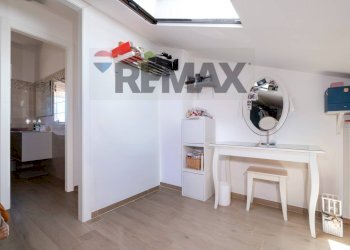 Stanza vuota - Villa a Schiera Via Bagnatica
 
26, Roma - foto 31