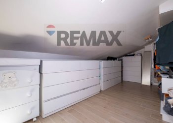Camera / camera da letto - Villa a Schiera Via Bagnatica
 
26, Roma - foto 32