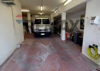 Parcheggio - Magazzino Via del Triangolo
 
33, Anzio - foto 6