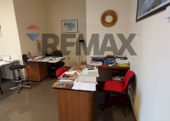 Ufficio - Magazzino Via del Triangolo
 
33, Anzio - foto 11