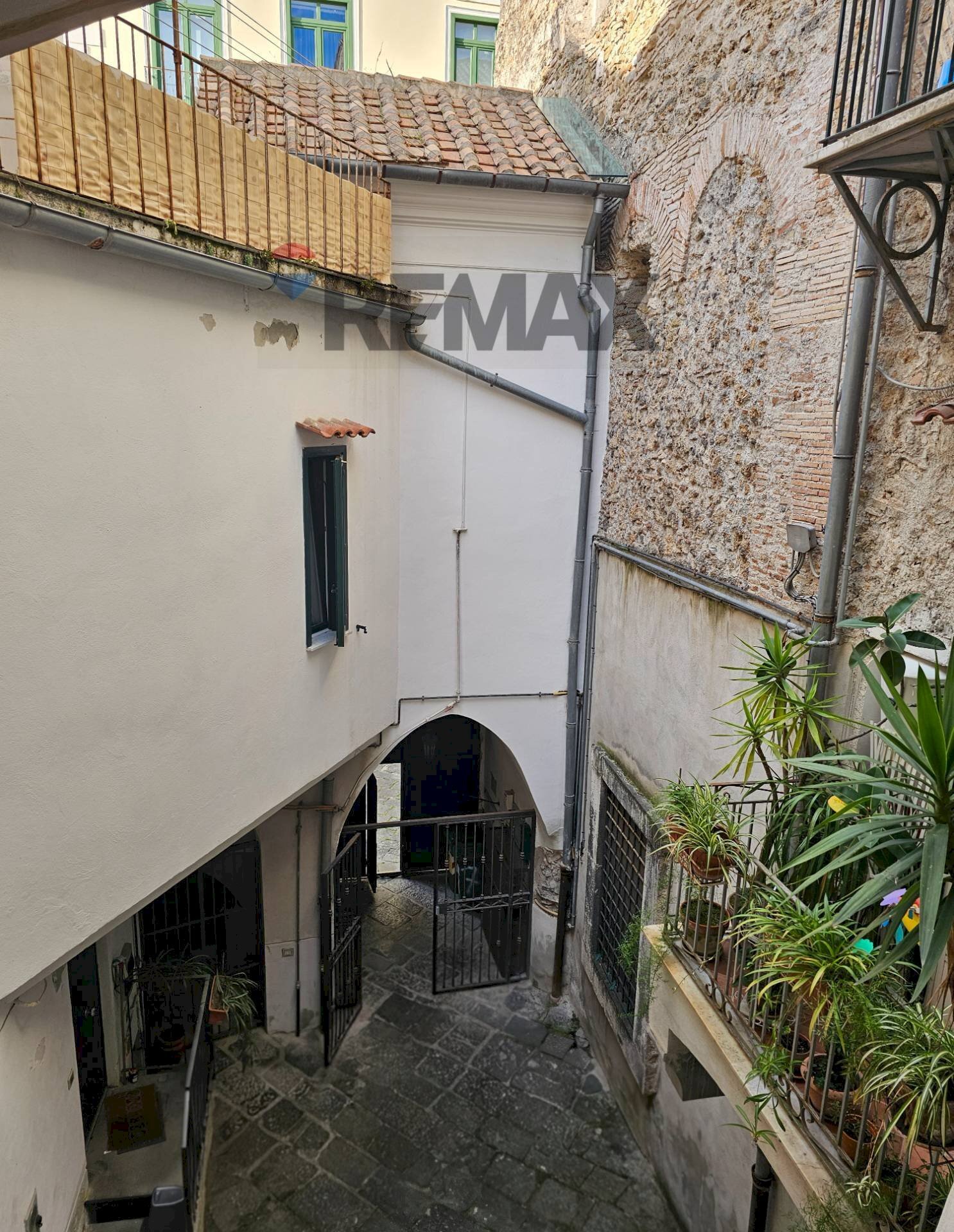 Casa all\'aperto - Appartamento Via Larghetto san Pietro a Corte
 
7, Salerno - foto 3