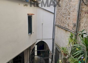 Casa all\'aperto - Appartamento Via Larghetto san Pietro a Corte
 
7, Salerno - foto 3