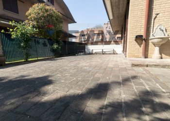 Terrazza - Villa Via Monsignor Castelli
 
17, Desio - foto 5