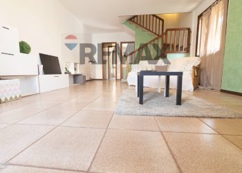 Soggiorno - Villa Via Monsignor Castelli
 
17, Desio - foto 8