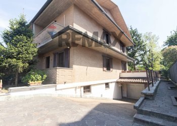 Casa all\'aperto - Villa Via Monsignor Castelli
 
17, Desio - foto 31