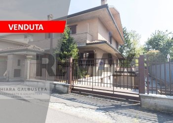 Casa all\'aperto - Villa Via Monsignor Castelli
 
17, Desio - foto 1