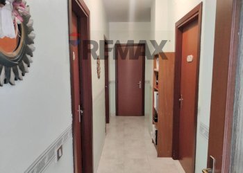 Hall / corridoio - Apartment VIA ALDO MORO
 
22, Sortino - photo 16