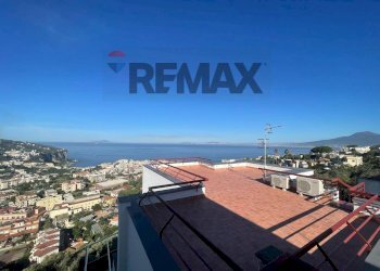 Edificio all\'aperto - Casa semi indipendente VIA RAFFELE BOSCO
 
180, Vico Equense - foto 6